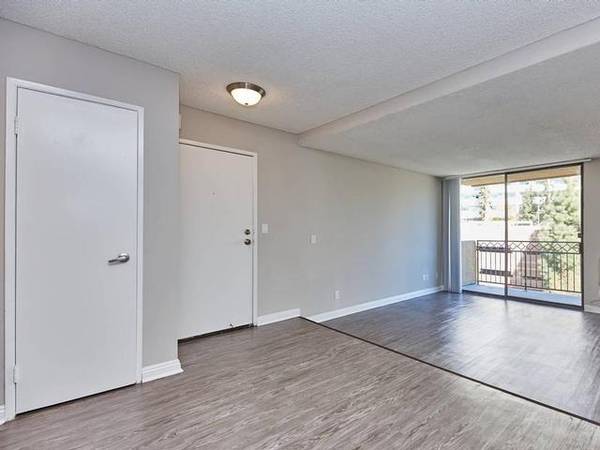 $2,499 / 703ft2 - Heating, Fitness Center, Vaulted Ceiling, High Speed Internet Access63818700886019124