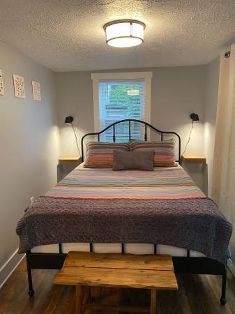 $1,331 / 2br - Casa junto al río renovada de 2 habitaciones cerca de senderos y Purdue: contrato flexible63680139723521123