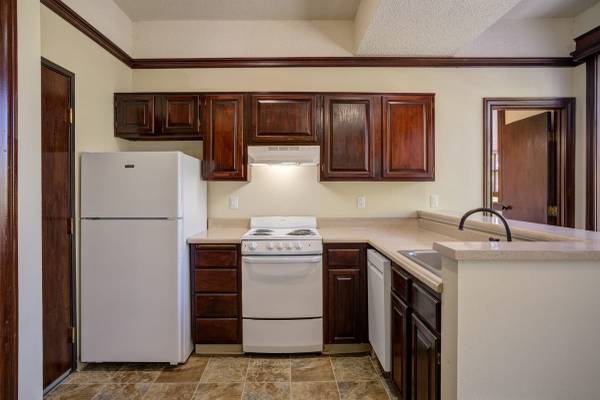 $1,325 / 625ft2 - Hardwood Floors, Controlled Access/Gated, Availability 24 Hours (411 SW 12th Ave, Portland, OR)63914855675266122
