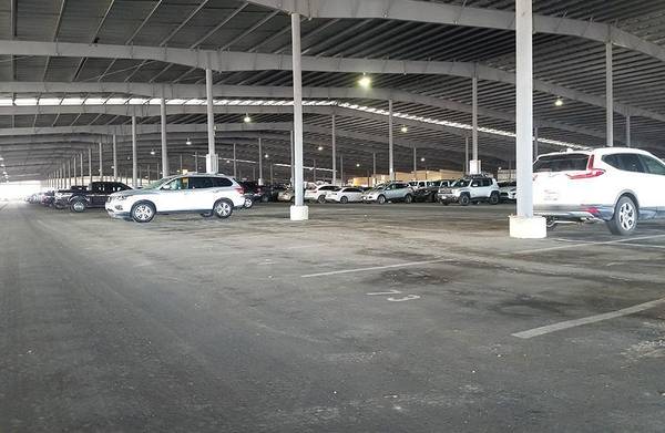 Parking by PIT Airport with Shuttles 1