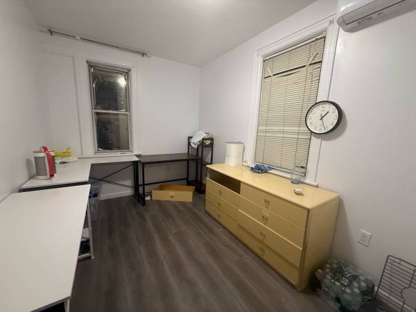 $1,800 / 2br - 500ft2 - Wow! 2 br apt w/ALL UTILITIES incl. in Morris Park! (Bronx)63854193813889122