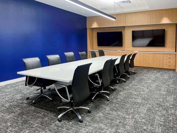 $200 Co-working dedicated desk, internet, address, 24/7 month to month (Tuscaloosa, Northport)63763870147843123