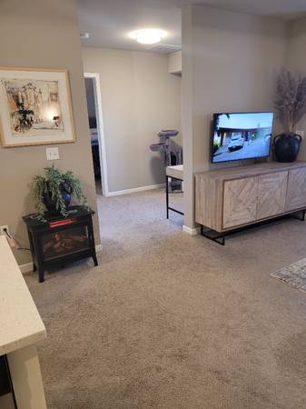 $2395.00 / 1br - FURNISHED 1BR/1BA, 864 sq ft, Entire Unit63968761026435123