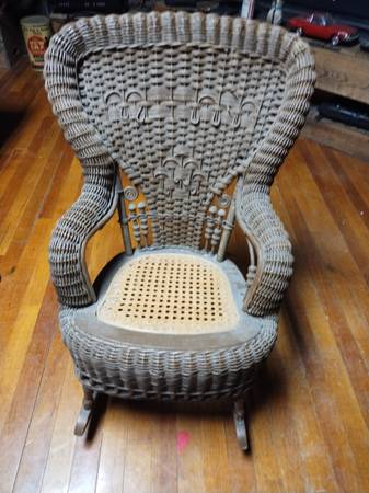 Wicker rocking chair 1