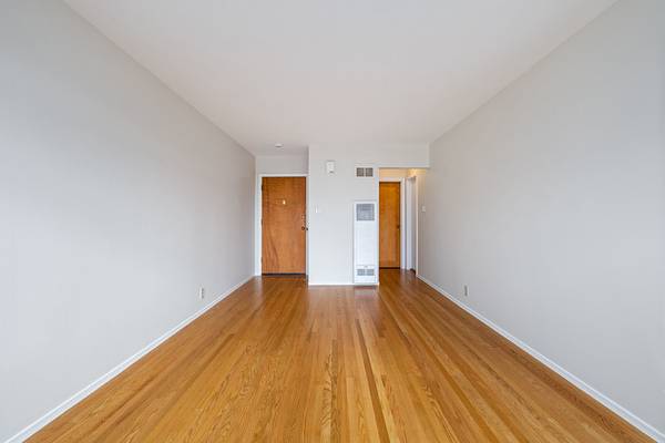 $2,795 / 370ft2 - Studio/Laurel Heights/99Lupine&Masonic/Top Floor/Available Now! (laurel hts / presidio)63826175778817123
