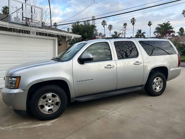 2011 Chevy Suburban 1