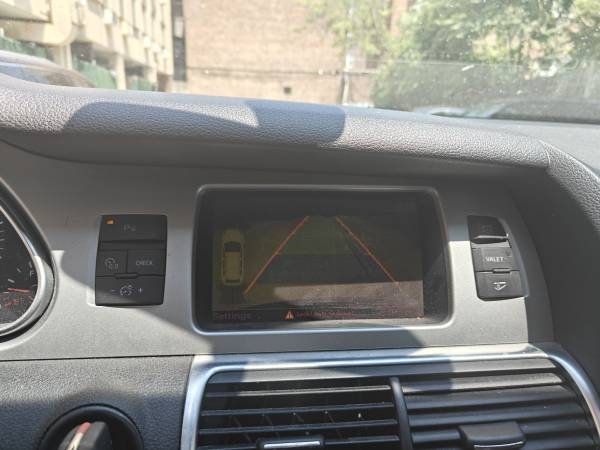 Audi q7 2010 Black - $3,999 (Brooklyn)63497176536067121