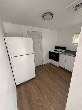 $1,095 / 1br - 700ft2 - 1 BED 1 BATH APARTMENT FOR RENT! FULLY REMODELED! FENCED BACKYARD! (MESA (CENTER & BROADWAY))64024823057026123