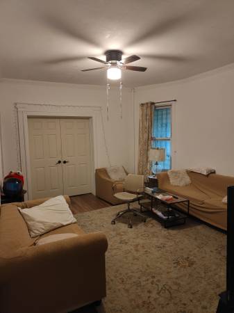 $1,150 / 1br - Habitación limpia en alquiler en bonito apartamento (Brooklyn)63854193916673120