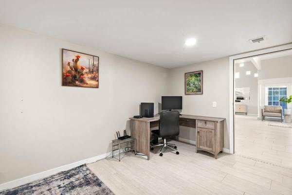 $1,210 / 1br - 650ft2 - Impresionante casa de 1 dormitorio con lavadora/secadora de tamaño completo y $100 de descuento mensual63667261446659122