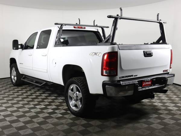 2013 GMC Sierra 2500HD SLT - $24,995 (_GMC_ _Sierra 2500HD_ _Truck_)63498664811651122