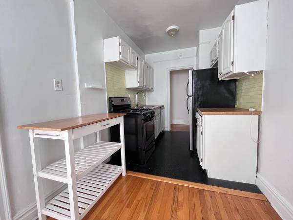 $3,400 / 2br - !^WOW^!*INSANE XXL 2 BEDROOM*LAUNDRY*!*SUNNY!*MASSIVE UNIT!*DISHWASHER (CROWN HEIGHTS PRIME)63854290459267121