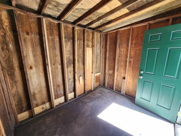 $125 / 80ft2 - Shed for storage. Private and secured. (Quincy)63797254766723124