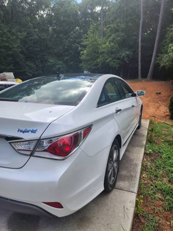 2013 Hyundai Sonata Hybrid Blue Drive - $3,50063620506381443123