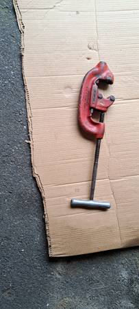 Pipe cutter 1