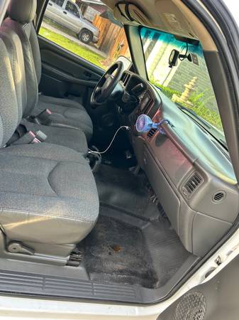 2007 Chevy silverado - $4,200 (Alvin)63617007267713123