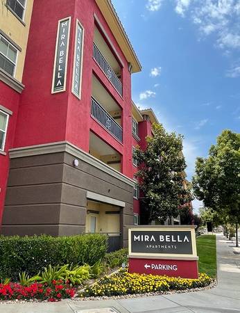$4,262 / 3br - 1453ft2 - Resident Events, Extra Storage, Upgraded Interiors Available (3455 Kearny Villa Road, San Diego, CA)63865930854145124