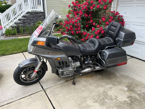 Honda Gold Wing 1