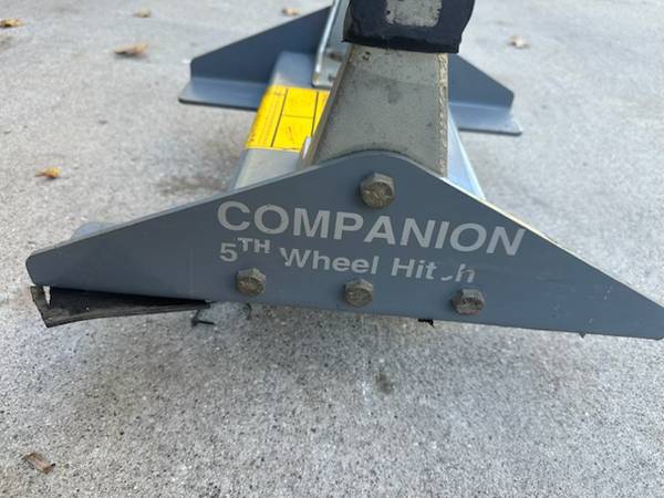 B & W Companion Base Mount 1