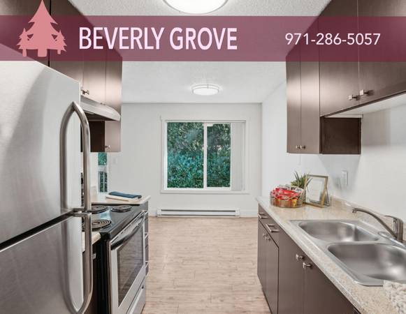 $1,495 / 2br - New Cedar Decks, Plank Wood Flooring - 2 Bed Apt & Large Kitchen (Halsey & I-84)63999453569410120