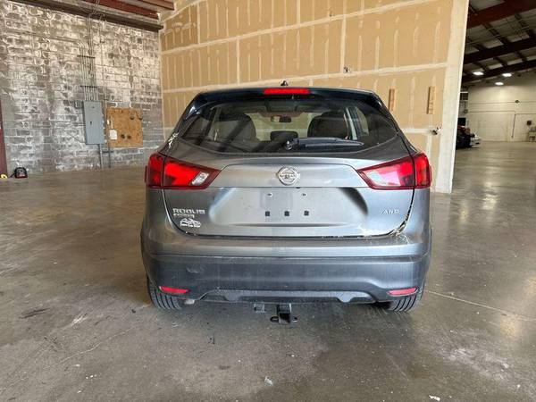 2017 Nissan Rogue Sport S Utilidad Rogue Sport 4D S AWD 2.0L I4 Utilidad Rogue Sport - $11,402 (+ Crédito Bueno/Malo/No hay Problema!)63619896147969124