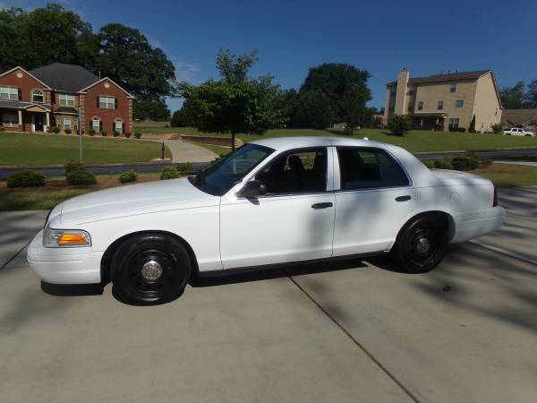 2011 ford crown victoria police interceptor p71pg solo(129K)mi funcionaxxx - $5,500 (riverdale)63621332695811121