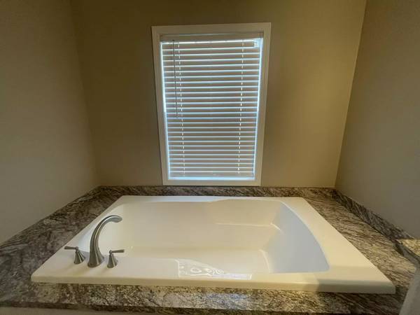 $1,479 / 3br - 1152ft2 - You have to see us to believe us! Beautiful 3 bed, 2 bath, 1152 SqFt (Gainesville)63823034575491121