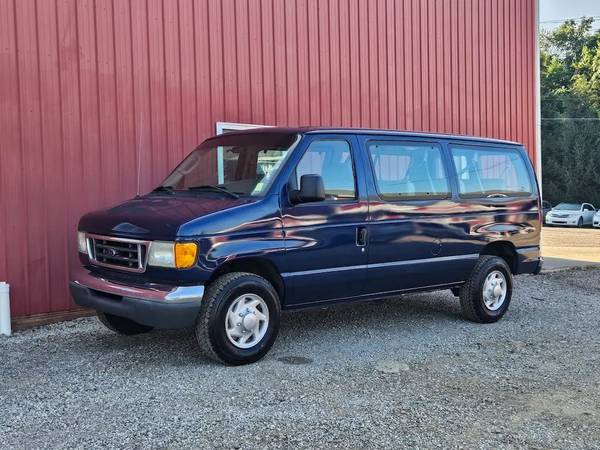 2003 Ford E350 Super Duty Pasajeros - $14950,00 (Millersburg)63435981949955121