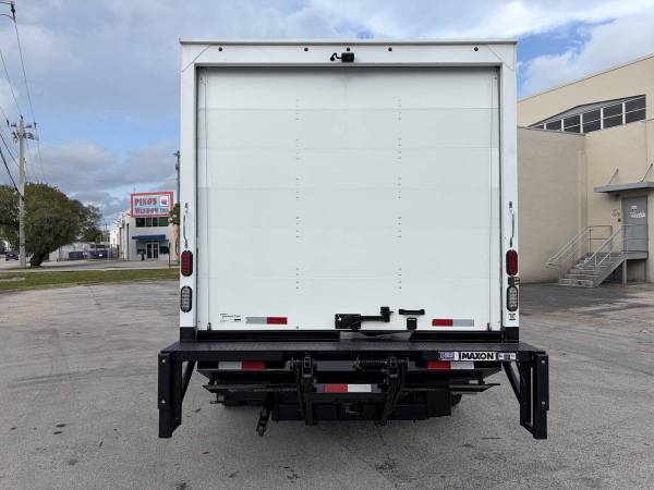 2021 Ford ECONOLINE E 450 - Photo 8