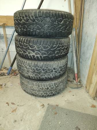 Set of 4 Studded, General Altima Arctic 205/55-16 Wheels/Tires 1