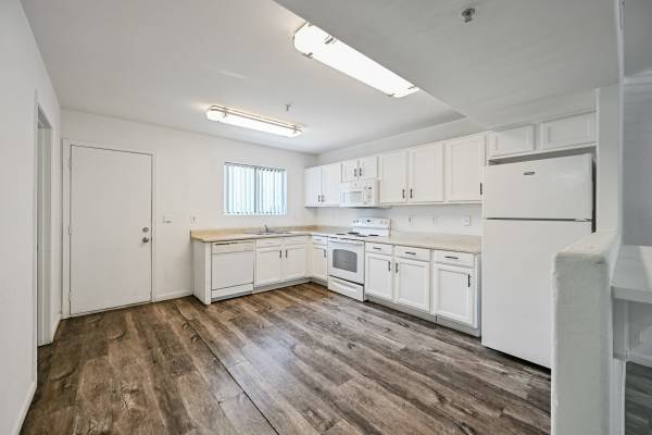 $1,650 / 3br - 1091ft2 - 5010 N 22ND AVE 114, Phoenix, AZ 85015 (Phoenix)64024995282947124