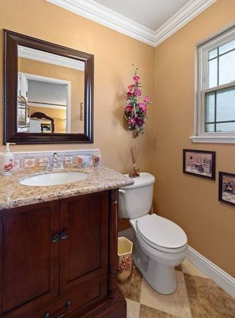 $775 / 5br - 175ft2 - Master bedroom $775 a month (Citrus Heights, CA)63844738509827121