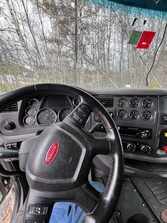 2017 Peterbilt 567 T/A Sleeper RTR#4063205-01 - $23,000 (Swanton, VT)63622501074945122