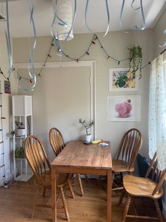 $1,050 / 3br - Room available in Long Fellow, walk to BART (oakland north / temescal)63888991230083122