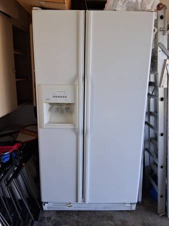 Refrigerator 1