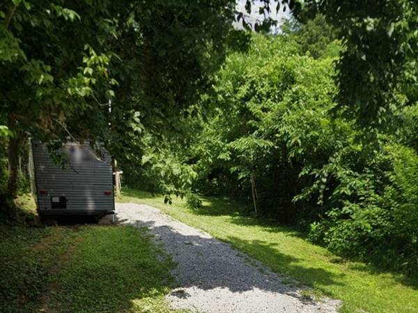$75,000 / 2br - 895ft2 - Investor Special! Two-Lot Property with Endless Potential | 0.42 Acres (Dayton)63993223127811121