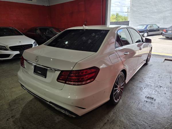2016 Mercedes-Benz E350 clean FLORIDA title, leather sunroof back up camera navi - $9,700 (Miami)63479643421057123