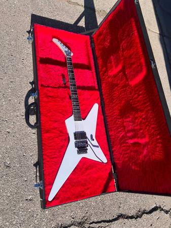 Custom Build (ESP Style) Roope Latvala RS-II - musical instruments