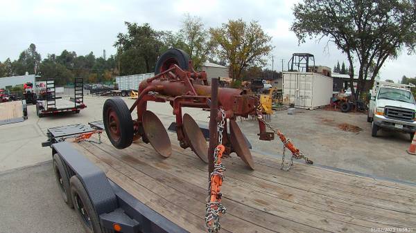 3 Bottom Disc Plow - Switch Plow 1
