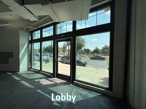 $2,500 / 1500ft2 - PEARL/BROADWAY office/studio for rent near Riverwalk on BWY Corridor (Downtown - River North - San Antonio)64145490273283121
