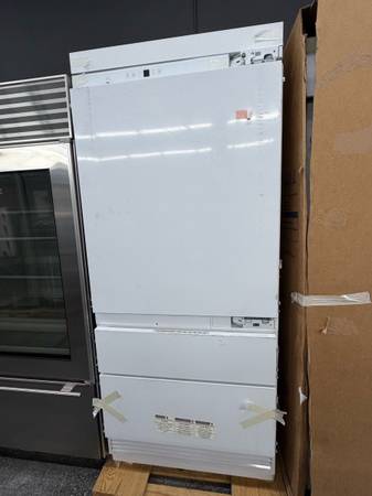 Built-In Refrigerator Mono Gram New Open Box 1