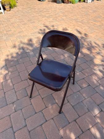 Metal folding Chair - $15 (Eagle Rock)63471427776131122