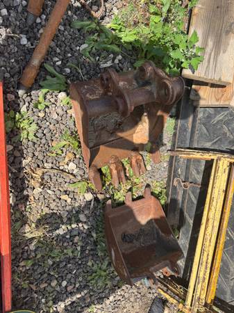 Excavator Buckets - Used 1