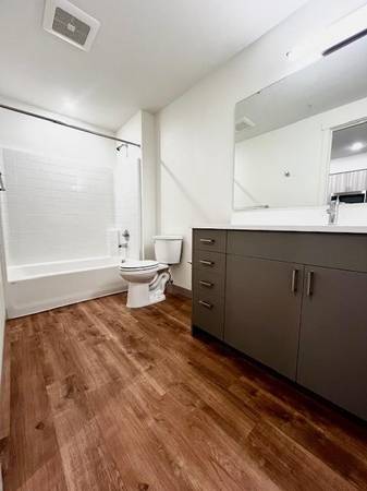 $1,699 / 516ft2 - The Lifestyle You Deserve. Tour Today! (University Place)63786613789315121