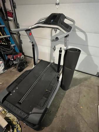 Bowflex TX20 Treadclimber 1
