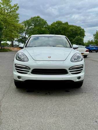 2014 Porsche Cayenne Sport 4D - $11,500 (Brooklyn)63482543544193122