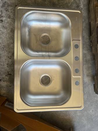 Kingsford 33" x 22" Satin Double-Basin Drop in Kitchen Sink 1