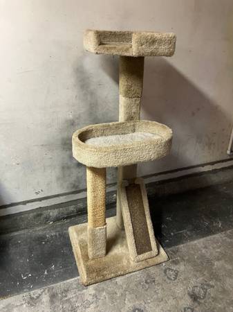 Solid Wood Cat Tree (1-30) 1