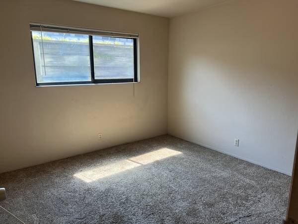 $900 / 2br - Spacious Apt in Convenient Area w/Private Backyard and Parking!!! (albany / el cerrito)63813662950145121