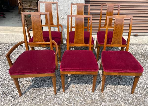 Set of 6 matching Mid Century dining chairs! 1